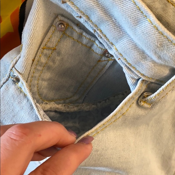 Retro ripped jean shorts - Picture 3 of 4